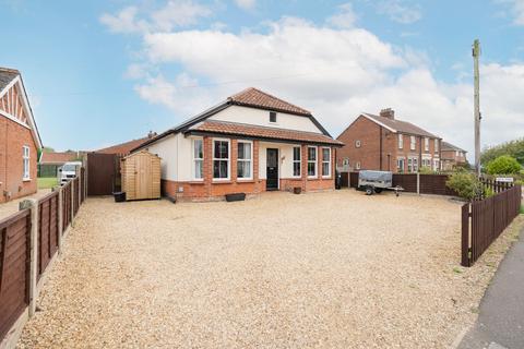 2 bedroom detached house for sale, Neatherd Road, Dereham, NR20