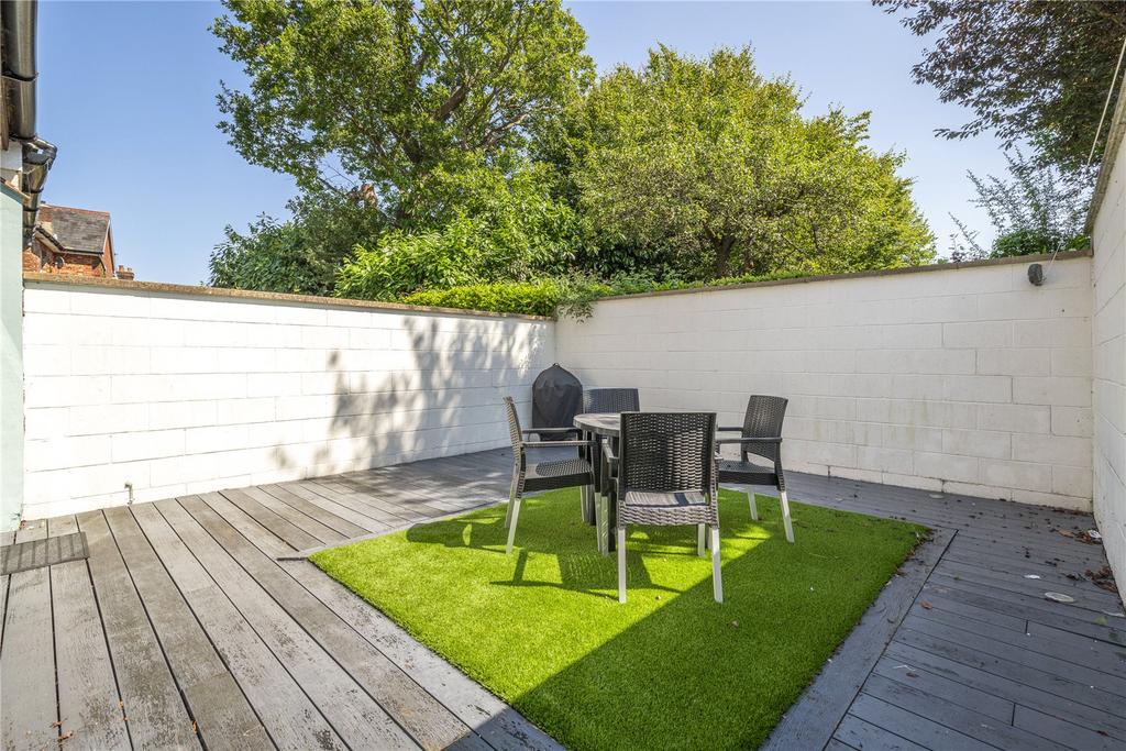 Courtyard Garden