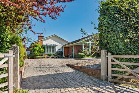 3 bedroom bungalow for sale, Shop Lane, Leckhampstead, Newbury, Berkshire