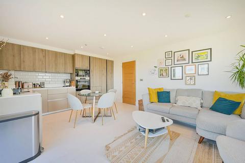 2 bedroom flat for sale, Chiswick High Road, Chiswick, London, W4