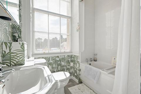Flat 1a, Bevere House Bevere Green, Bevere, Worcester, WR3 7RG