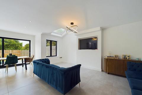 Russet House Wrexham Road, Chester, CH4 7QQ