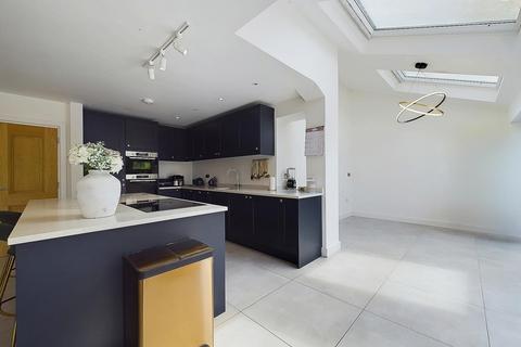 Russet House Wrexham Road, Chester, CH4 7QQ
