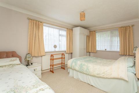 22 Lenacre Avenue, Whitfield, Dover, CT16 3HH