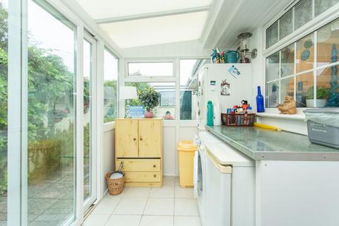 22 Lenacre Avenue, Whitfield, Dover, CT16 3HH