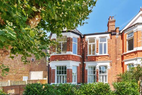 3 bedroom flat for sale, Chatsworth Road, London NW2