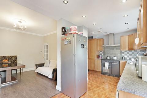 5 bedroom terraced house for sale, St. Barnabas Road, Woodford Green, IG8