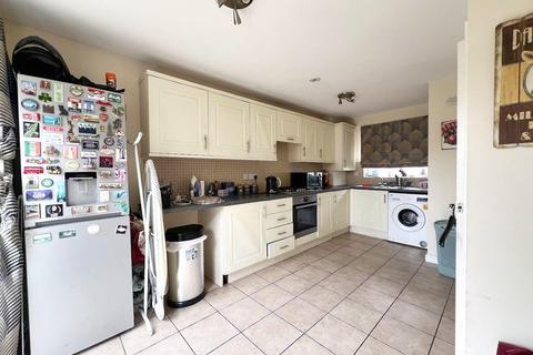 3 bedroom semi-detached house for sale, Aintree Road, Corby, NN18