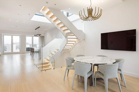 3 bedroom penthouse for sale, Queen's Gate, London, SW7