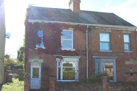 4 bedroom semi-detached house for sale, Holme Road, Market Weighton, York