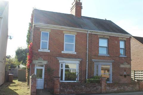 4 bedroom semi-detached house for sale, Holme Road, Market Weighton, York