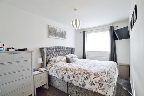 1 bedroom maisonette for sale, Sandown Road, Slough