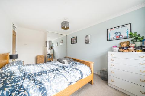 6a John Russell Close, Guildford, GU2 9YF