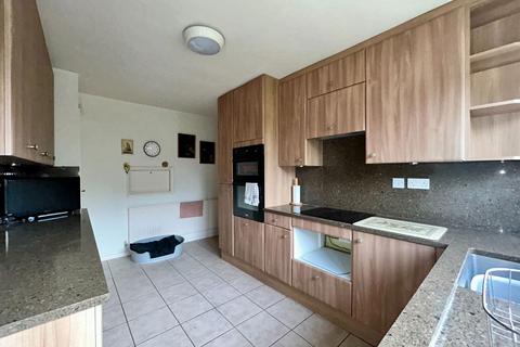 27 Castle Avenue, Broadstairs, CT10 1EG