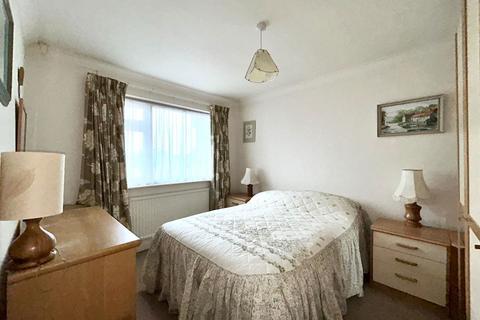 27 Castle Avenue, Broadstairs, CT10 1EG