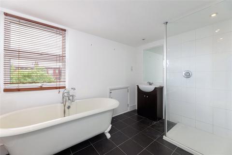 4 bedroom terraced house to rent, Clonmore Street, Wimbledon, London, SW18