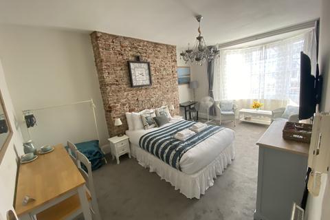 Flat to rent, Charlotte Street, Brighton BN2