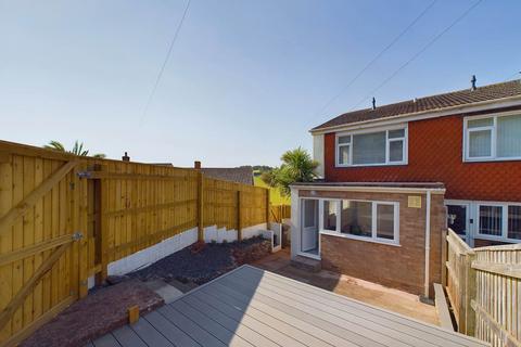 3 bedroom end of terrace house to rent, Northleat Avenue, Paignton