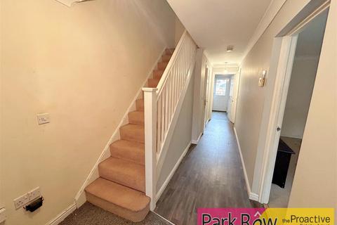 4 bedroom townhouse for sale, North Baileygate, Pontefract