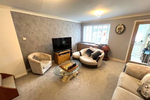 2 bedroom semi-detached house to rent, Kimpton Close, Lee-On-The-Solent, Hampshire, PO13