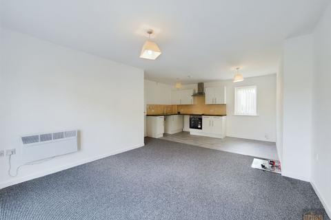 2 bedroom flat to rent, Briton Court, Kirkby