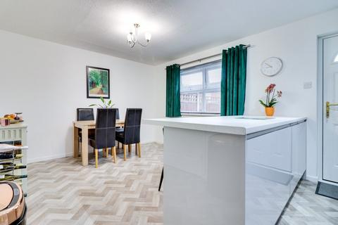 35 Addingham Gardens, Leeds, LS12 3TJ