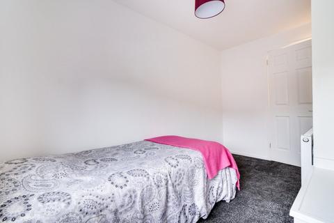 35 Addingham Gardens, Leeds, LS12 3TJ