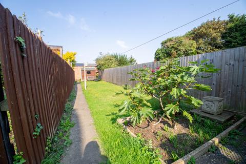 3 bedroom semi-detached house for sale, Padholme Road, Peterborough PE1