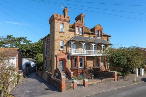 6 bedroom semi-detached house for sale, Westgate Bay Avenue, Westgate-on-Sea