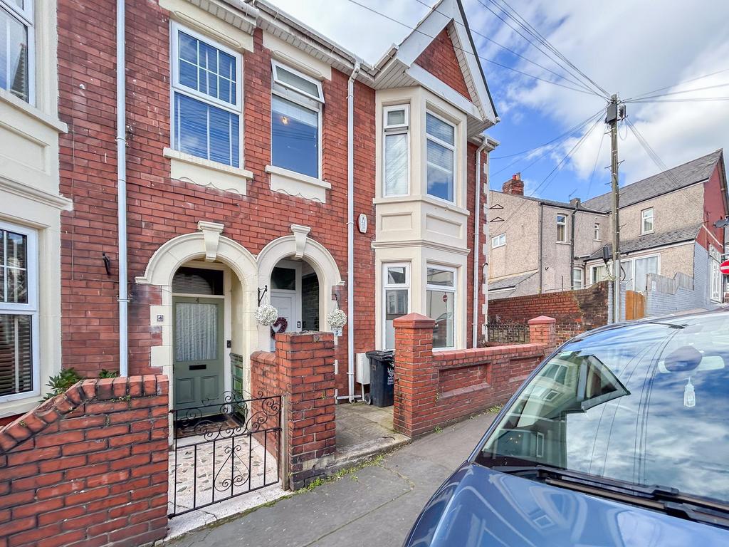 Rochester Road, Newport, NP19 4 bed end of terrace house for sale - £ ...