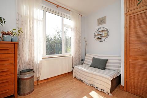 20 Laverdene Road, Sheffield, S17 4HJ