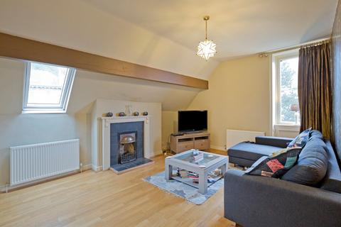 2 bedroom flat for sale, Parish Ghyll Road, Ilkley, West Yorkshire, LS29