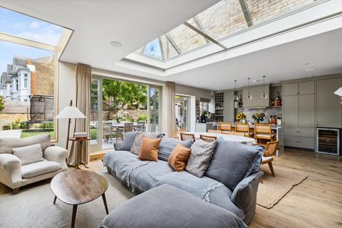 5 bedroom end of terrace house for sale, Aldbourne Road, London, W12