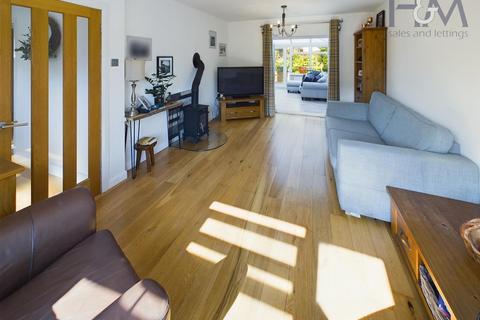 Meadowbank, 68 Moors Ley, Walkern, Stevenage, SG2 7NQ