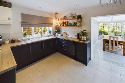 Meadowbank, 68 Moors Ley, Walkern, Stevenage, SG2 7NQ