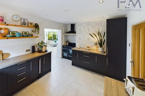 Meadowbank, 68 Moors Ley, Walkern, Stevenage, SG2 7NQ