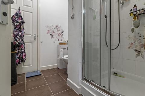undefined, Malvern WR14