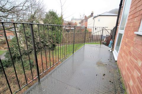 undefined, Malvern WR14