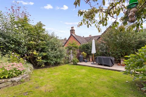 3 bedroom terraced house for sale, Lion Lane, Haslemere