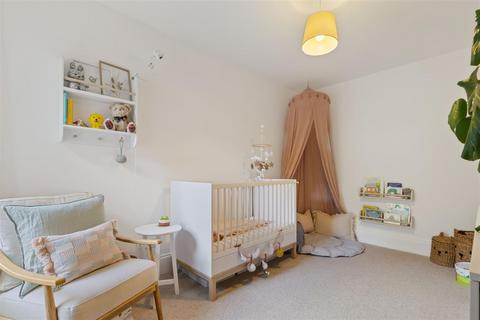 9 Lion Lane, Haslemere, GU27 1JF