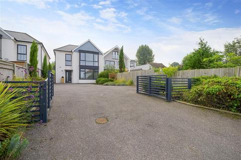 4 bedroom detached house for sale, Dargate Road, Whitstable