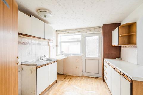 3 bedroom end of terrace house for sale, Spashett Road, Lowestoft