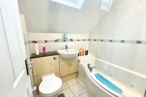 3 bedroom terraced house for sale, St. Clements Court, Weston, CW2