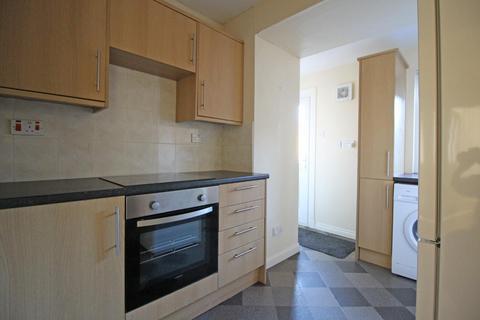 2 bedroom flat to rent, Upper Mill Street, Tillicoultry, FK13