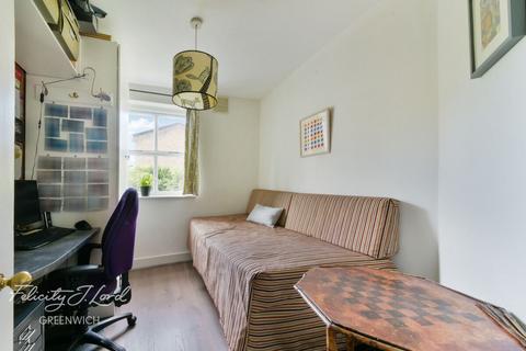 16a Langdale Road, London, SE10 8UA