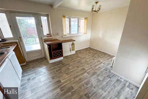 3 bedroom detached house to rent, Elmdale Drive, Kidderminster