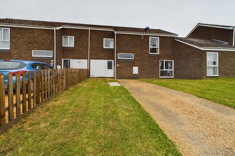 3 bedroom terraced house to rent, Maple Close, Raf Lakenheath, IP27