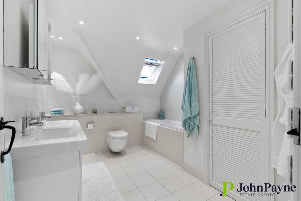 Main Bathroom