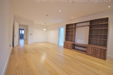 3 bedroom apartment for sale, Ducks Hill Road, Northwood HA6