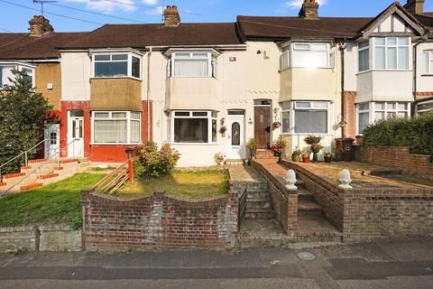 3 bedroom terraced house for sale, St. Leonards Avenue, Chatham, ME4